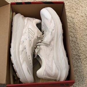 VJ Flow Sand Trail running